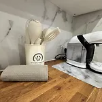 Magnifique Renove Dans Le Coeur De מנטון