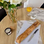 Magnifique Renove Dans Le Coeur De דירה *