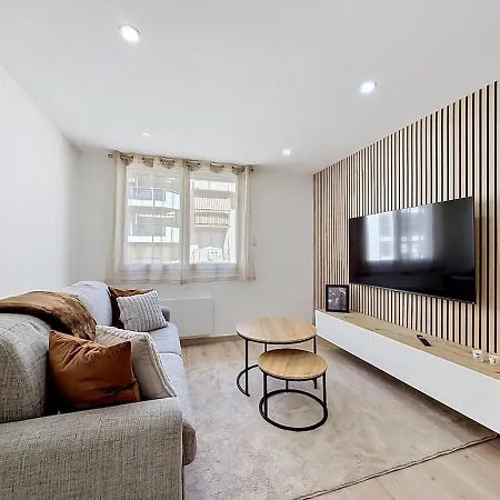 Apartment Magnifique Renove Dans Le Coeur De