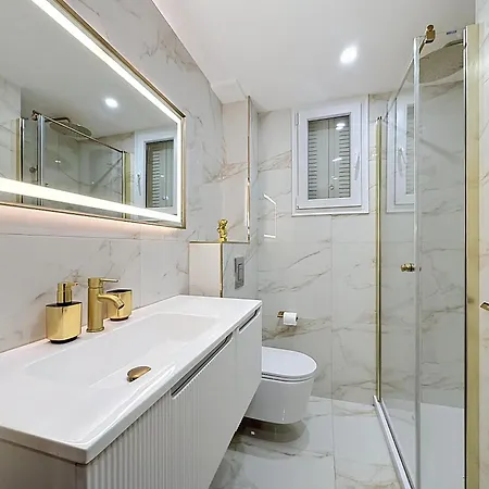 Magnifique Renove Dans Le Coeur De Apartment Menton