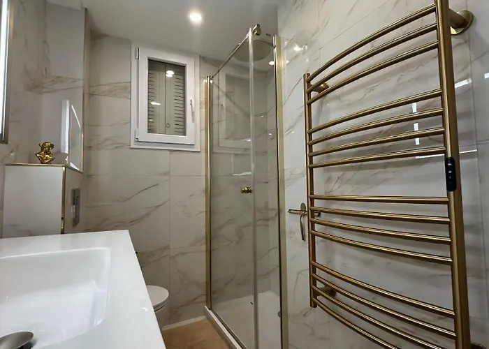 Apartment Magnifique Renove Dans Le Coeur De