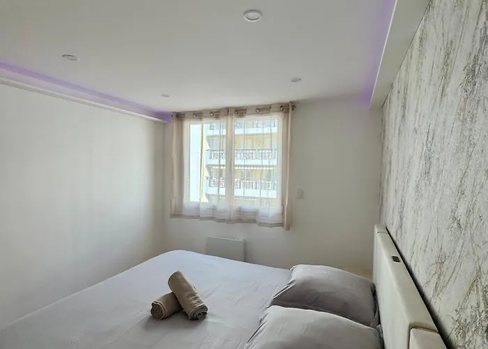 Apartment Magnifique Renove Dans Le Coeur De Menton